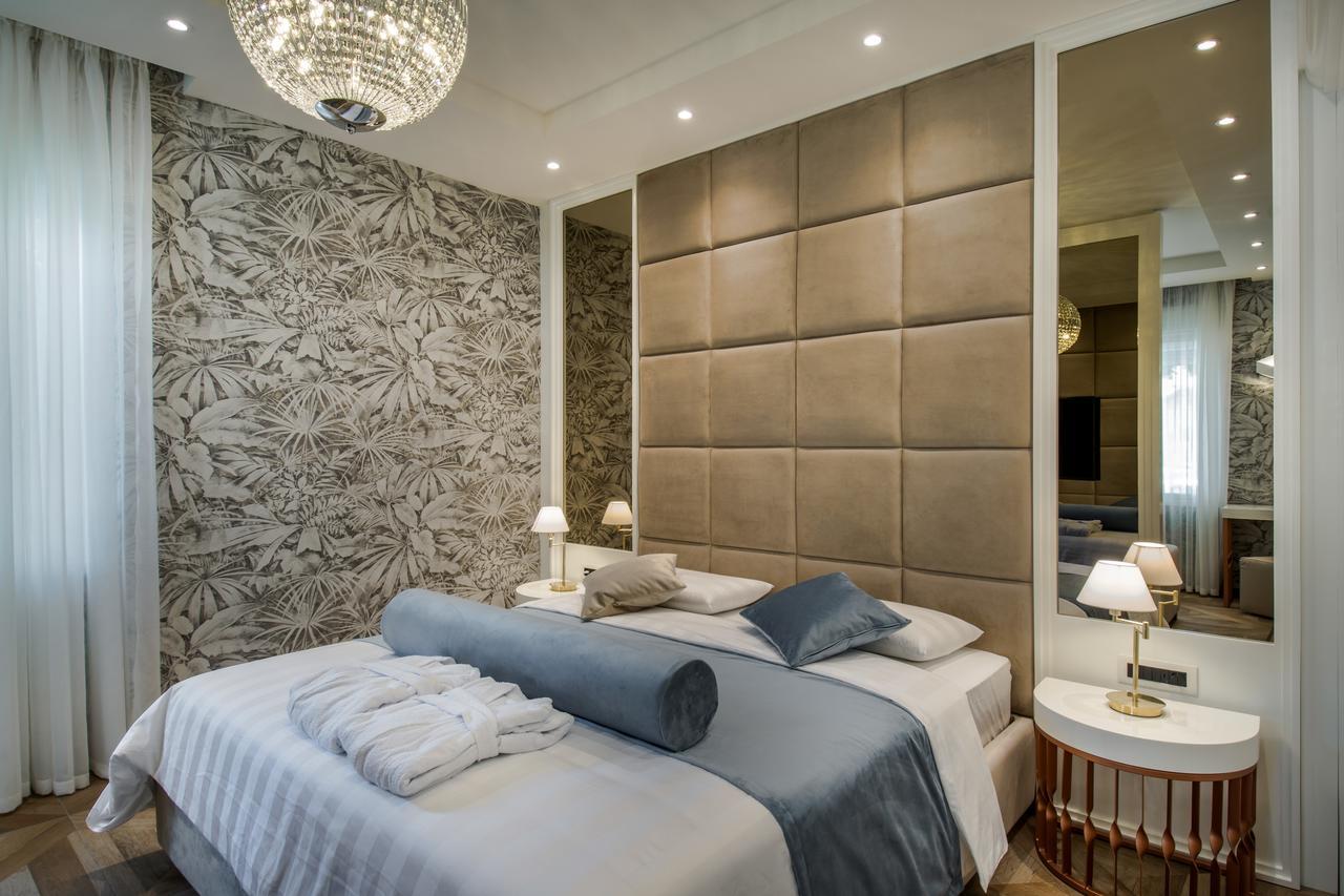 Miraval Luxury Couette-café Split